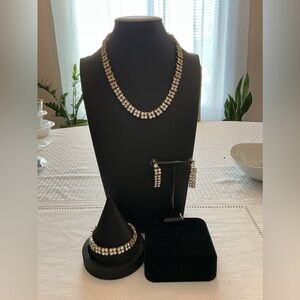 Kelly Fletcher Vintage Rhinestone Collar Necklace, Bracelet and Earrings Set